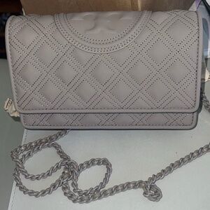 Tory Burch Fleming Matte Chain Wallet